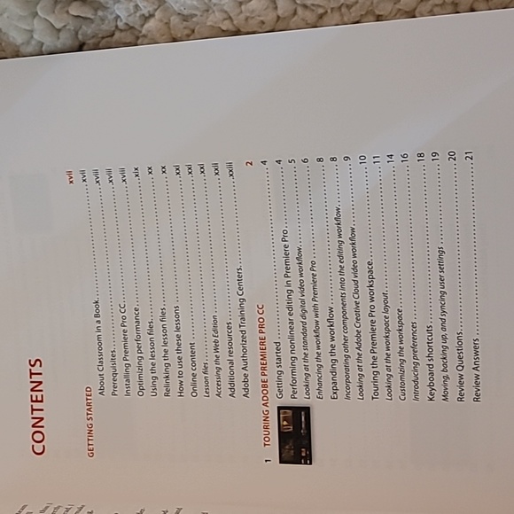 New Adobe Premiere Pro CC 2017 release paperback book with CD - Picture 3 of 12